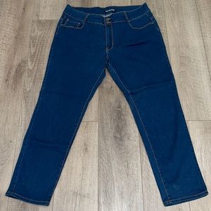 Diamante Women’s Blue Jeans Size 24